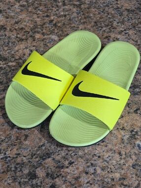 Nike Bright Yellow-Green Slide Sandals Size 3Y